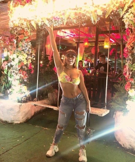 Geiciane Costa feet onlyfans