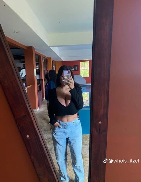 blonde teen pussy onlyfans adult selfie