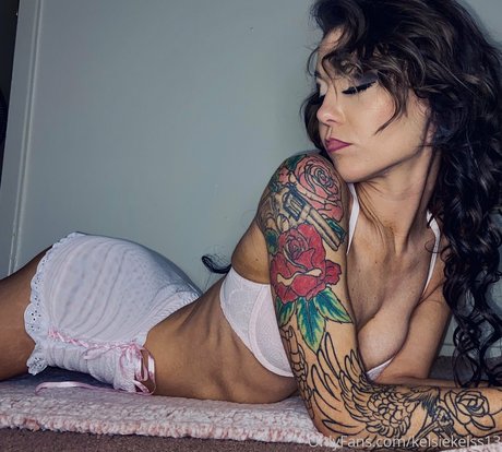 kelsiekelss13 onlyfans leak fuck