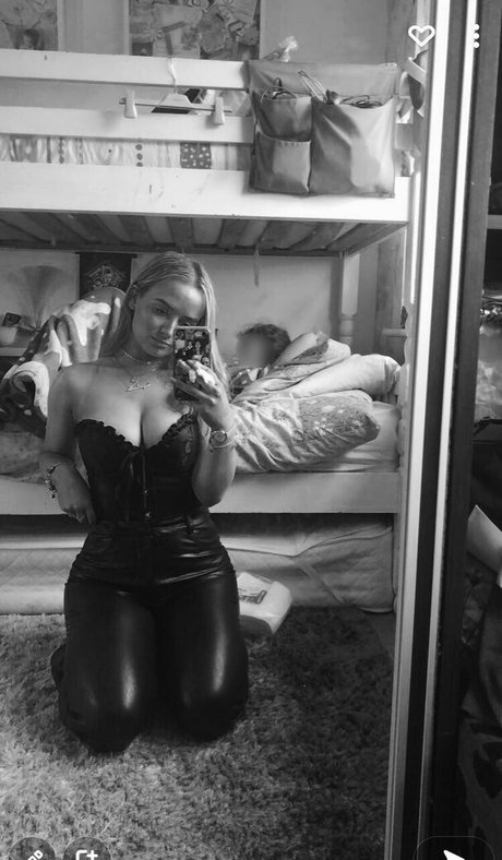 petite fuck onlyfans nude exposure