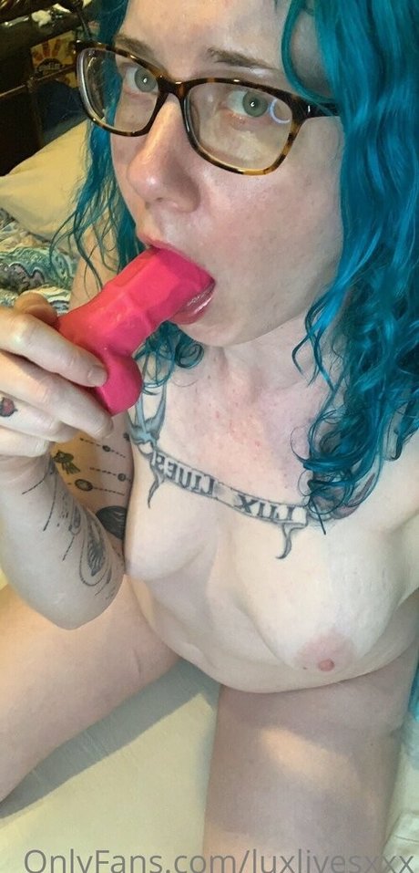 luxlivesxxx onlyfans nude leaks