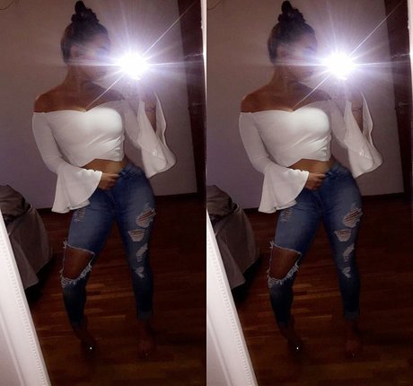 Katrina Maria onlyfans strip tease