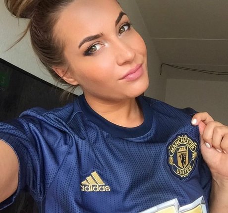 Katrina Maria onlyfans nude photos