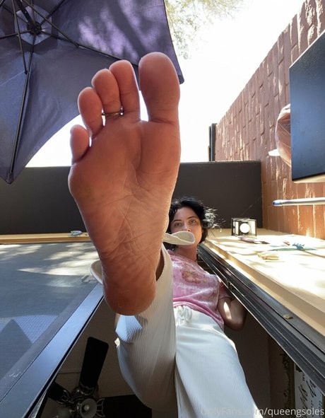 queengsoles only fans leaks