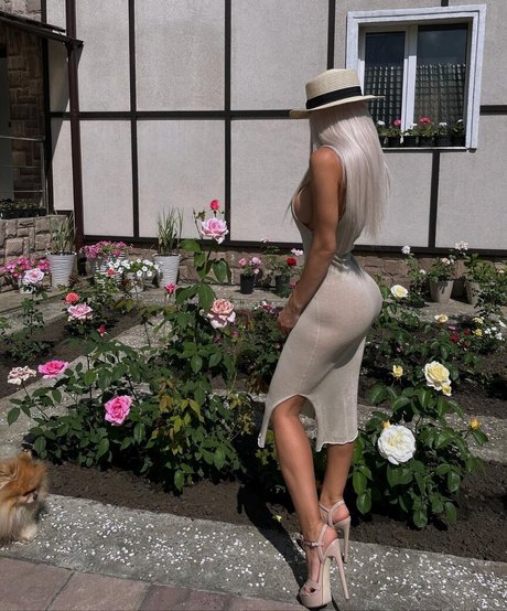 Kate Kirienko nude onlyfans pics