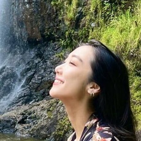 triciaisabirdy nude onlyfans porn