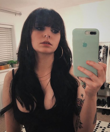 Emma Blackery leaked onlyfans sextape