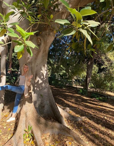 Annemanifique free onlyfans