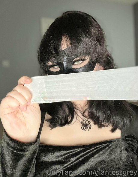 giantessgrey onlyfans x