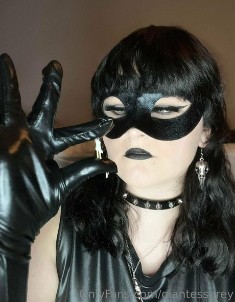 giantessgrey xxx onlyfans