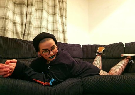 little m0th leaked onlyfans sex tape