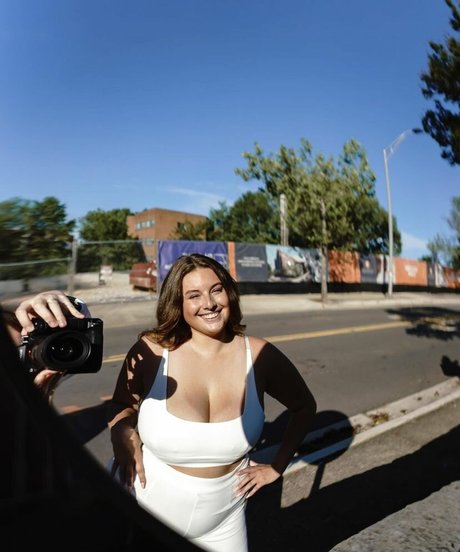 Erin Moore onlyfans sex