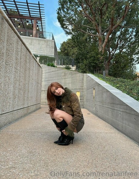 renatarifree onlyfans boobs