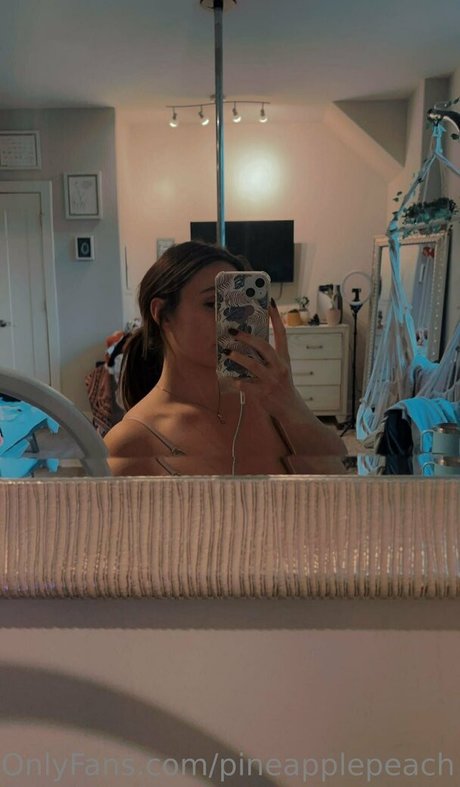 pineapplepeach leaked nudes onlyfans