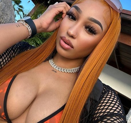 Ella Bandz onlyfans nide