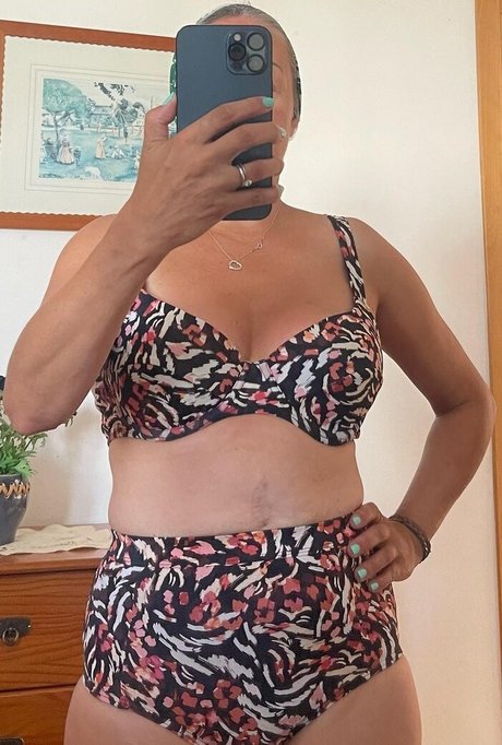 Sarah Cawood onlyfans naked leaked