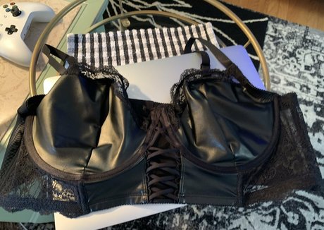 cameltoe onlyfans pornographic scene