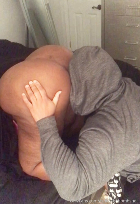 ashleythebombshelll onlyfans porn nude