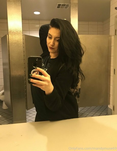 mandymuse69 onlyfans nude pictures