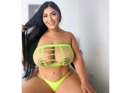 Daniela Amador en onlyfans