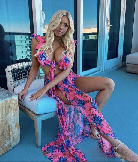 Amanda Casey Vance onlyfans nude tits