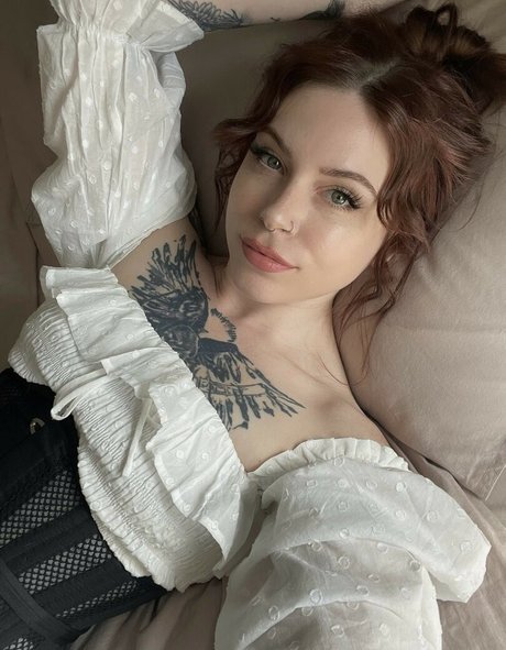 edgarallanxhoe onlyfans strip tease