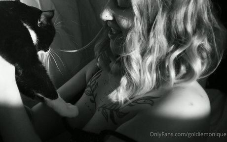 goldiemonique leaked onlyfans sextape