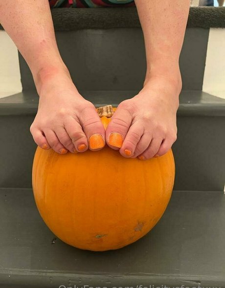 felicitysfeetxxx only fans leaks porn
