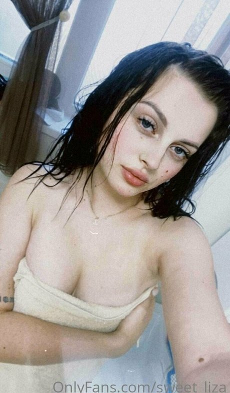 sweet liza onlyfans ass