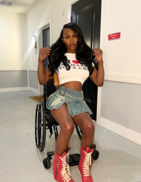 milandior3 onlyfans model