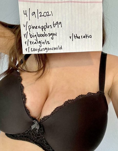 pineapples699 onlyfans content type