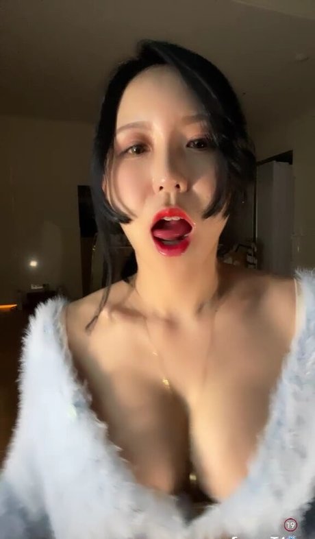 kimjeewoo529 onlyfans uncensored