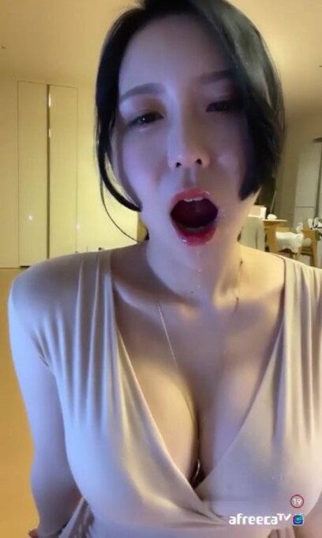 kimjeewoo529 onlyfans leaks porn