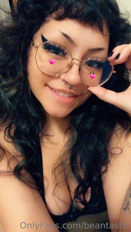 beantastic onlyfans model photo