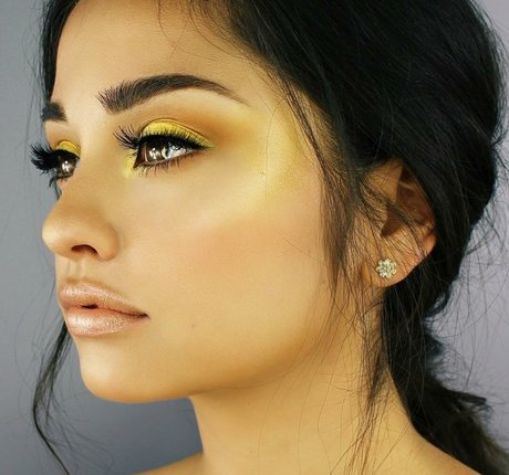 Yvette Monreal onlyfans leajs