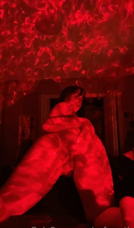 nsfwgoth nudes only fans