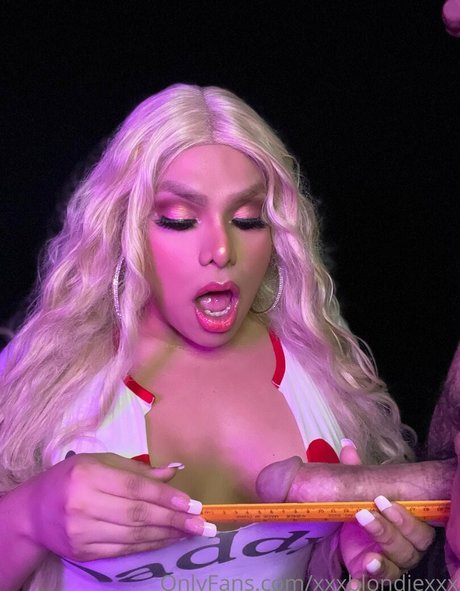 xxxblondiexxx leaked onlyfans nudes