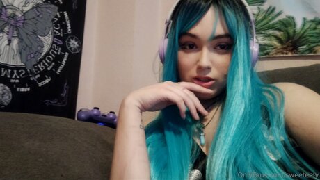 sweeteely naked on onlyfans