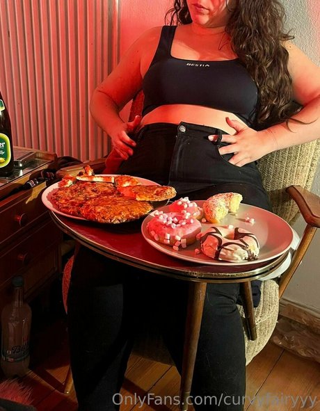 curvyfairyyy onlyfans strip