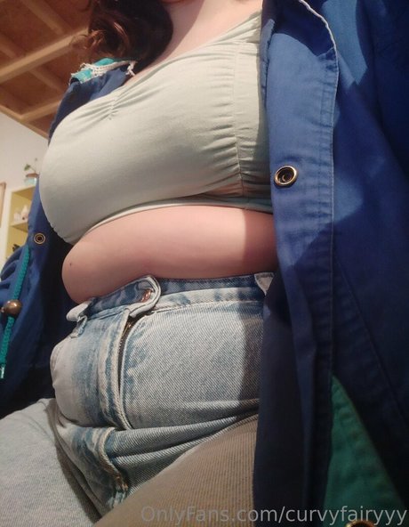 curvyfairyyy nude on onlyfans