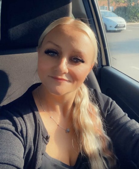 petitiepolly onlyfans xx