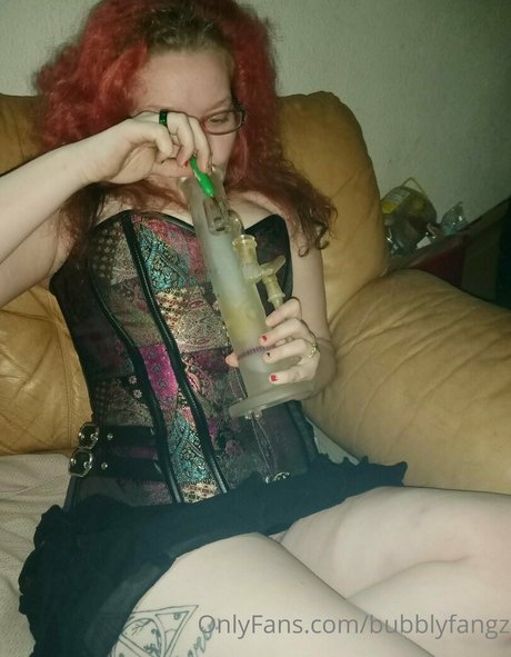 bubblyfangz free only fans