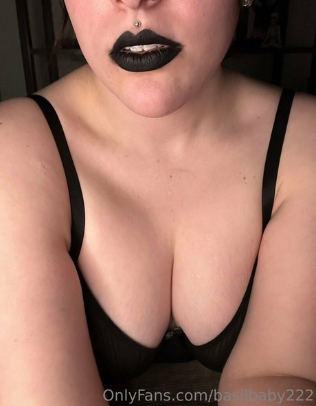 basilbaby222 onlyfans fotos