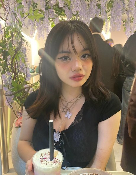 iadivinecomedie porn onlyfans leak