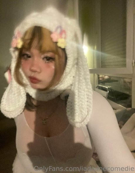 iadivinecomedie nude porn onlyfans