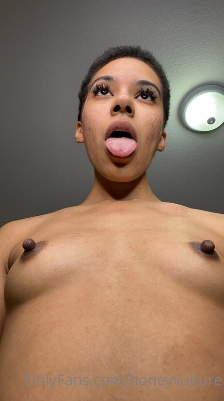 HoneyVulture new onlyfans leak