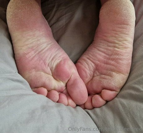 tezzasfeetfree onlyfans leaked dirtyship