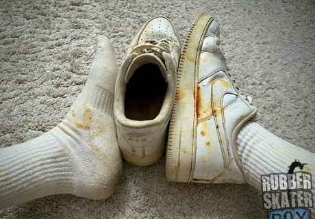 rubberskaterboy onlyfans model photos