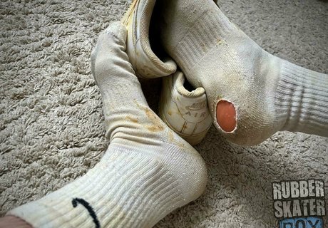 rubberskaterboy onlyfans photos