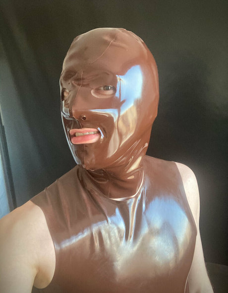 rubberskaterboy free onlyfans